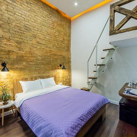 Kyiv Brown Loft Apartment Luaran gambar