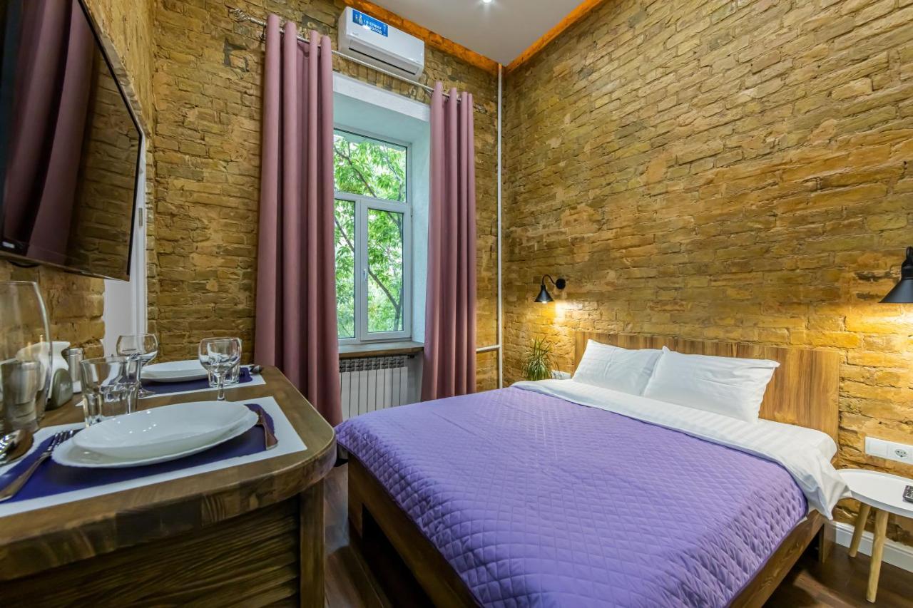 Kyiv Brown Loft Apartment Luaran gambar