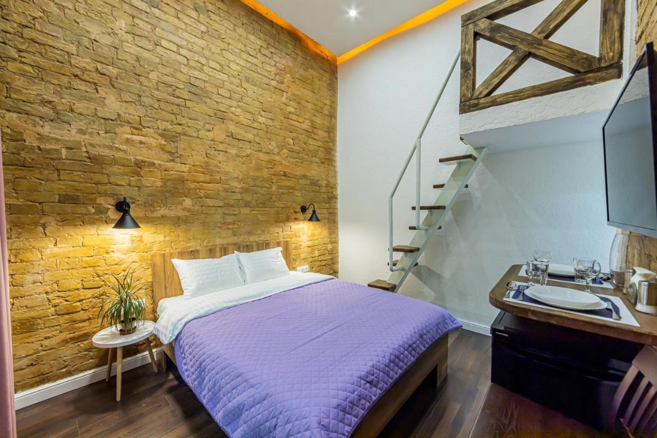 Kyiv Brown Loft Apartment Luaran gambar
