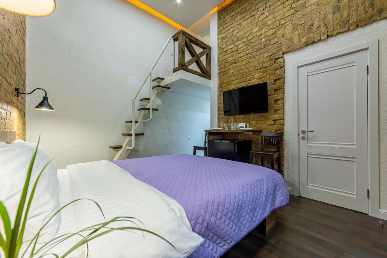 Kyiv Brown Loft Apartment Luaran gambar