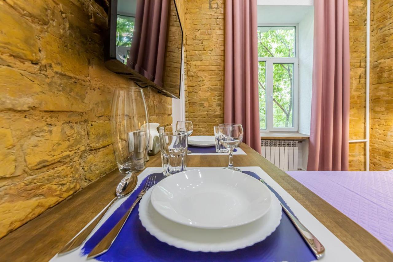 Kyiv Brown Loft Apartment Luaran gambar