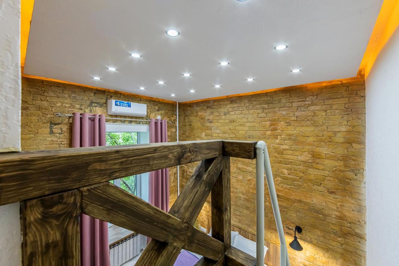 Kyiv Brown Loft Apartment Luaran gambar