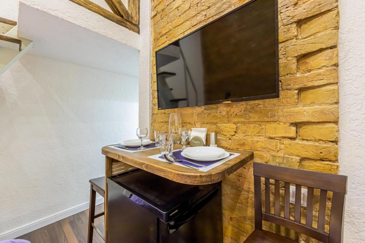 Kyiv Brown Loft Apartment Luaran gambar