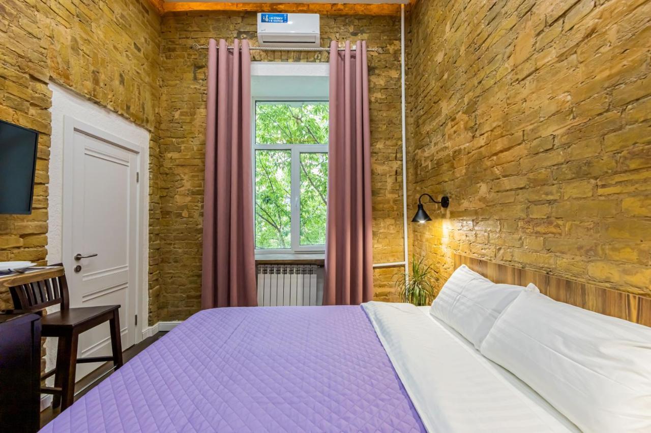 Kyiv Brown Loft Apartment Luaran gambar