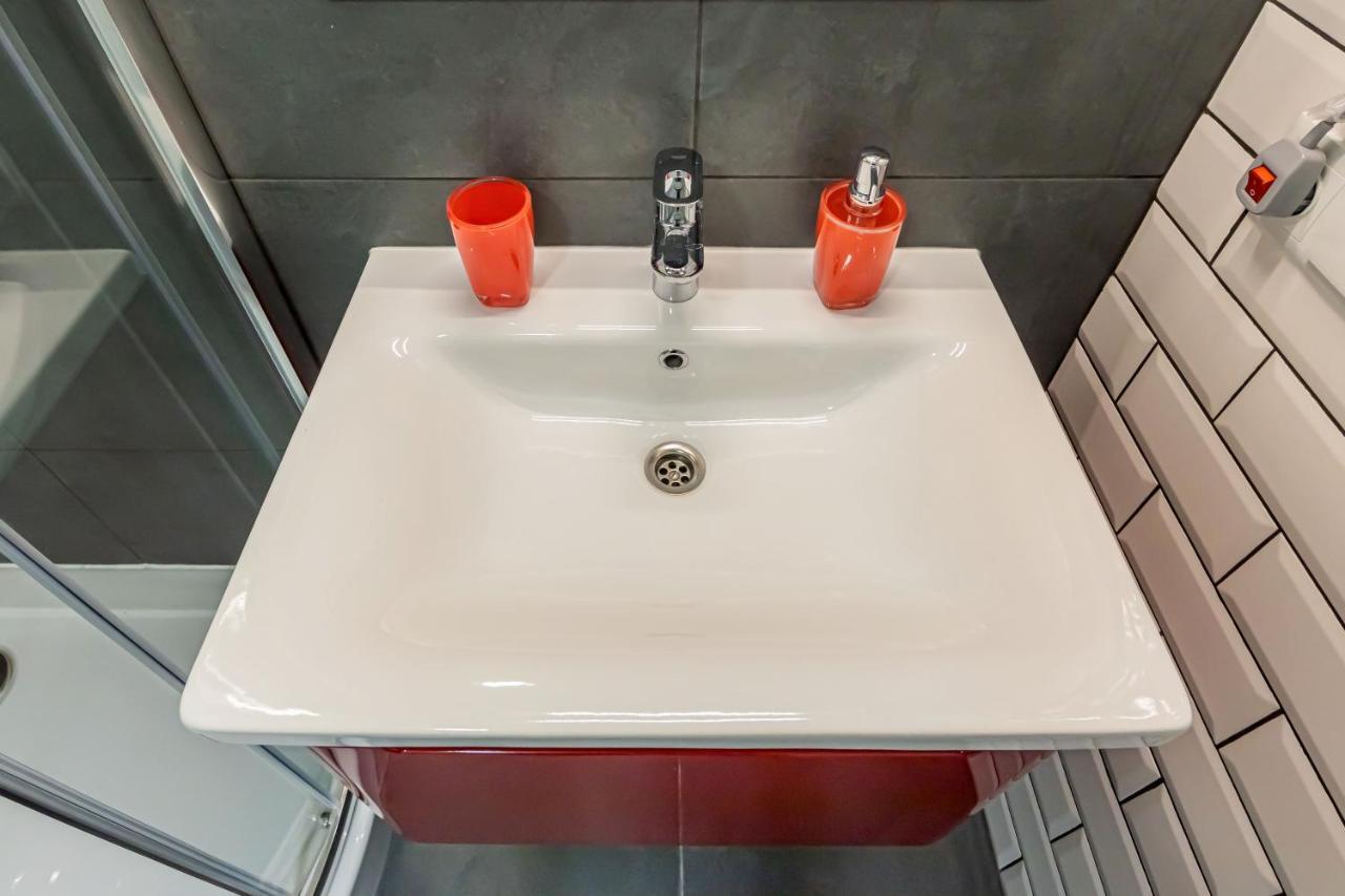 Kyiv Brown Loft Apartment Luaran gambar
