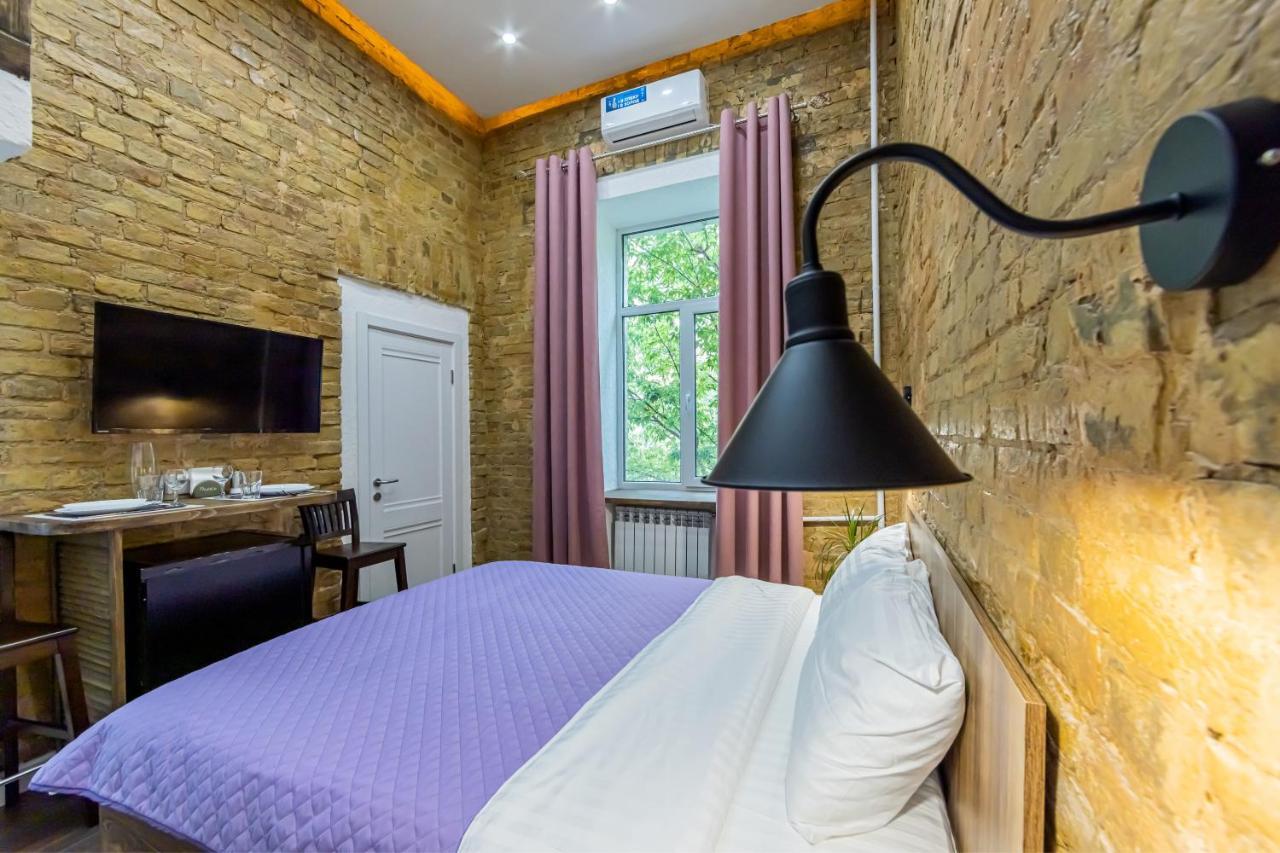 Kyiv Brown Loft Apartment Luaran gambar